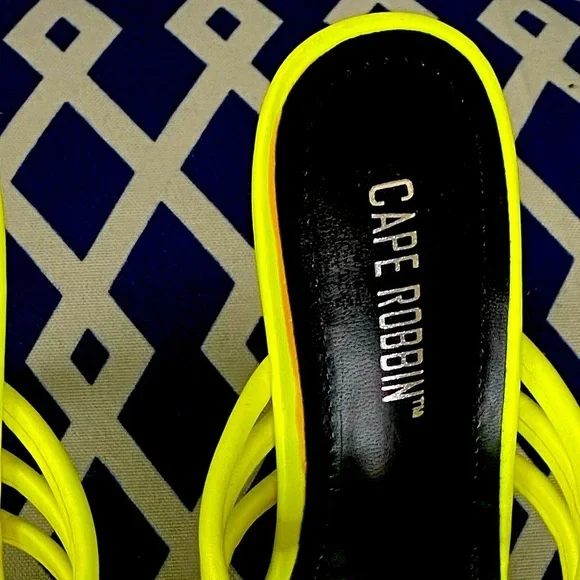 Neon yellow Cape Robbin strappy bright heeled mules - Picture 7 of 9